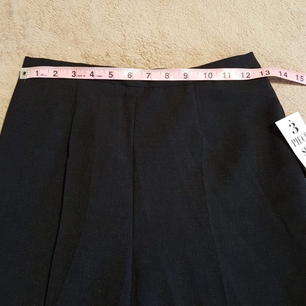 NWT. K Petite 3 Pc. Suit. Pants, Top, Jacket. 6P - Picture 4 of 8